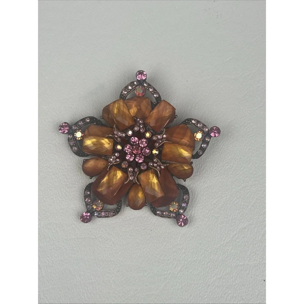 The Unbranded Brand intricate flower